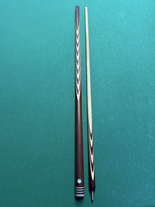 Бильярдный кии почти новый