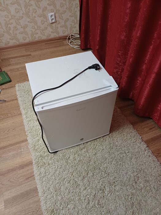 Продам холодильник бирюса