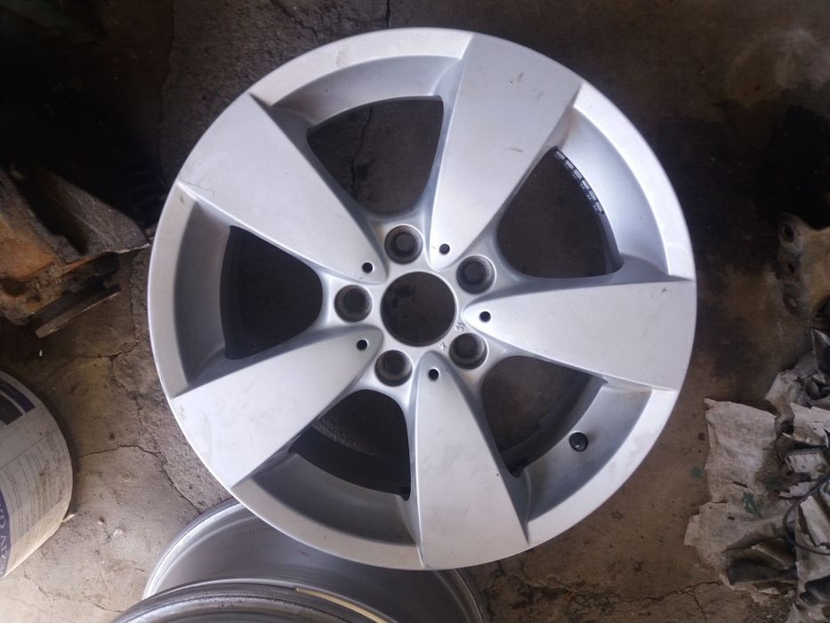 Jante  bmw style 138 r 17 et 43 - e 60 x drive,e 90 ,E 46