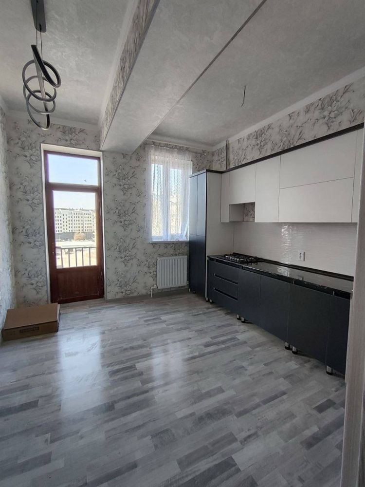 2 хонали евро ремонт 85кв.м 6-этаж, 8 этажли лифтли дом. Ор: