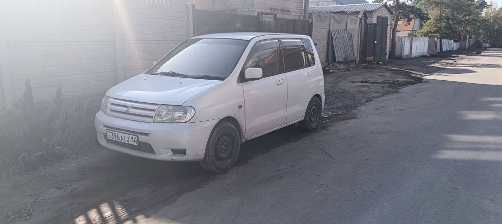 Митсубиси Динго 2001г