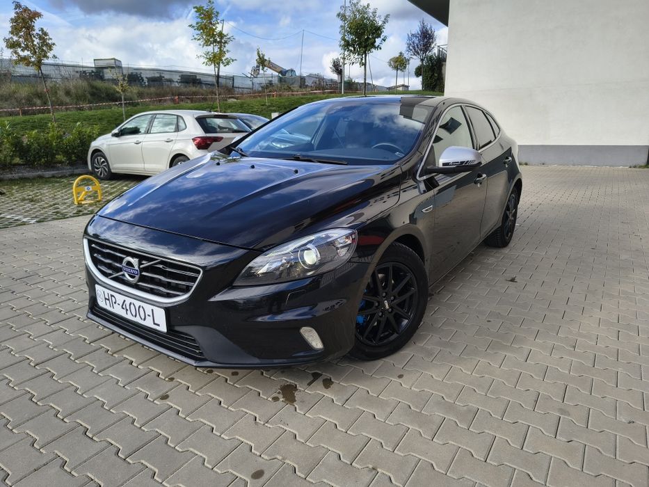 Volvo V40 Rdesign 2.0 Diesel euro 6 FULL. IMPECABIL!!