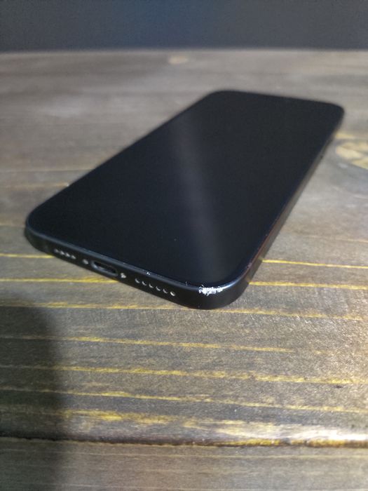 Продавам iPhone 15 plus