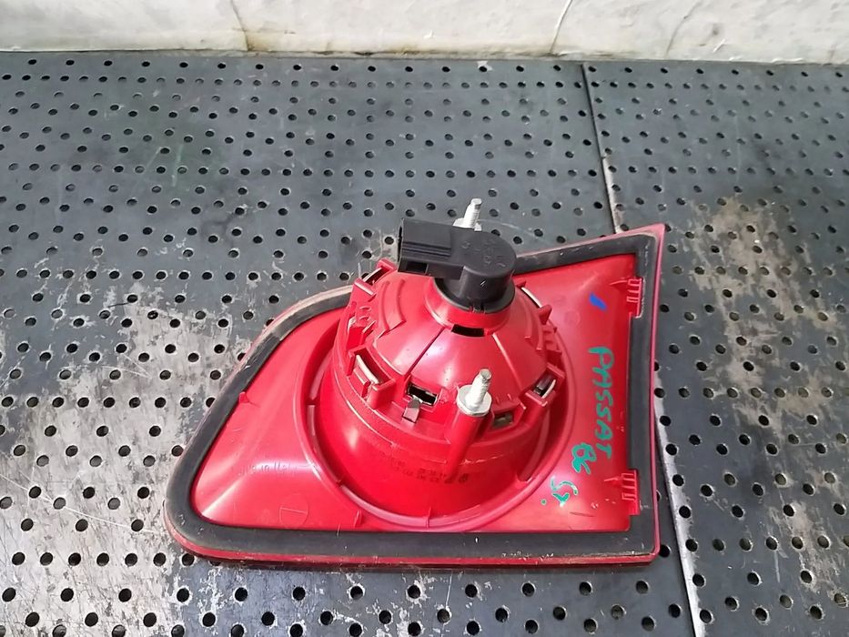 Stop tripla lampa stanga haion vw passat b6 3c 3c994509307s 27449002