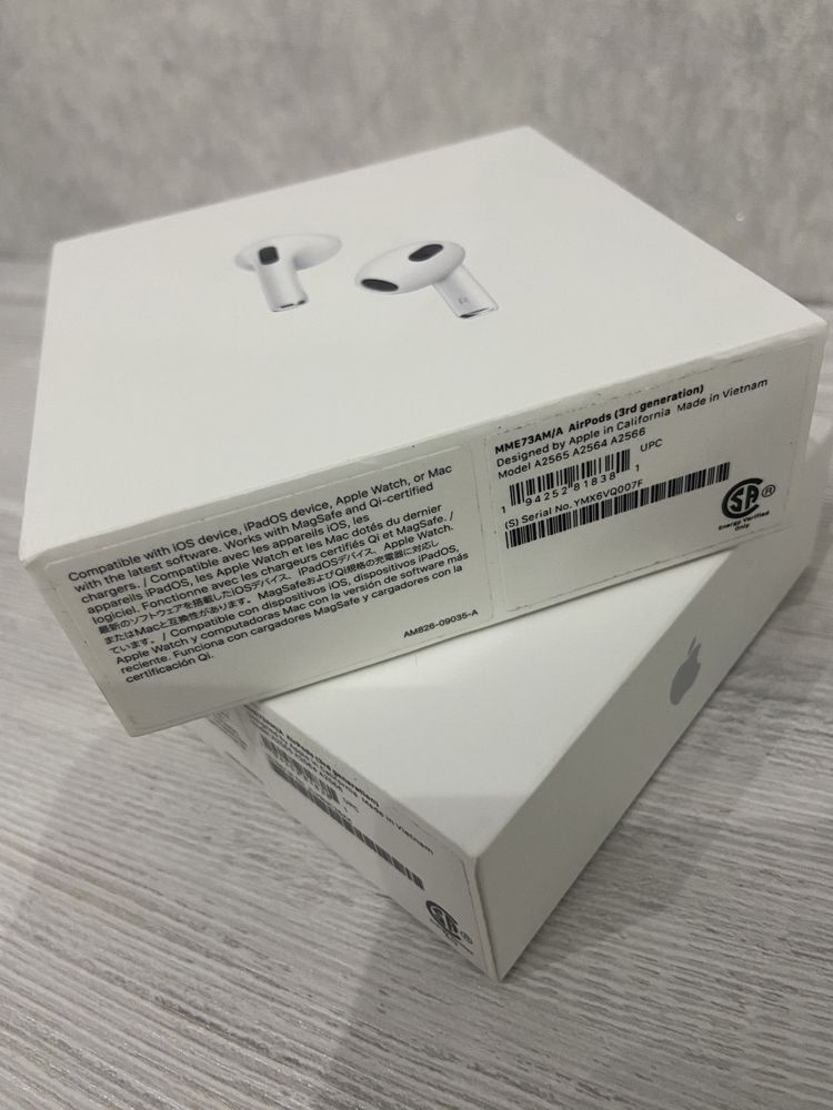 Продаю наушники AirPods 3 поколение. Оригинал