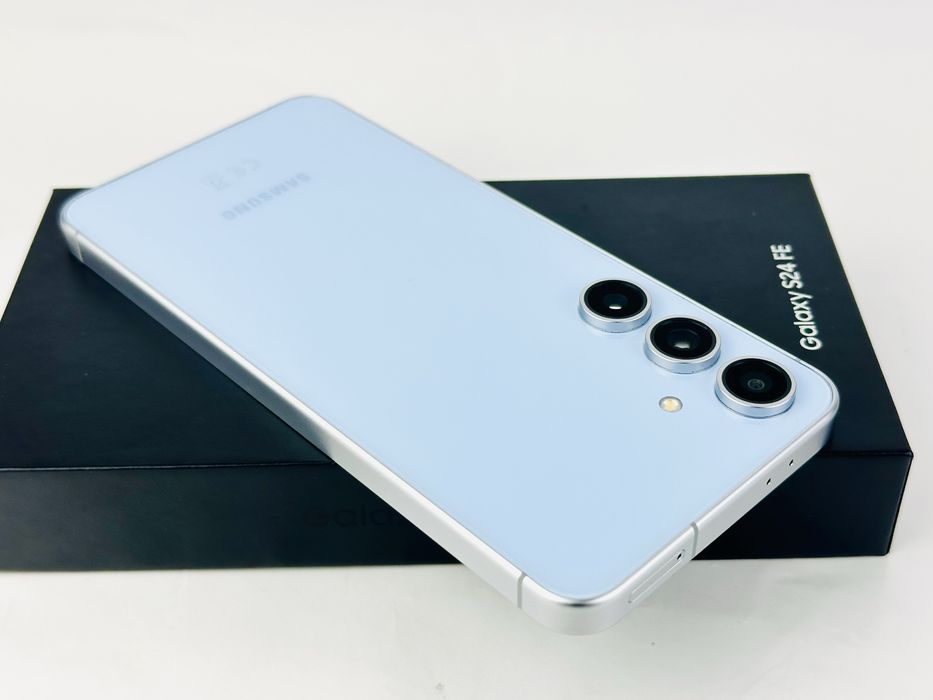 Samsung Galaxy S24 FE 5G 128GB 8RAM Blue Отличен! Гаранция!