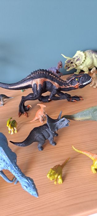 Колекция от динозаври