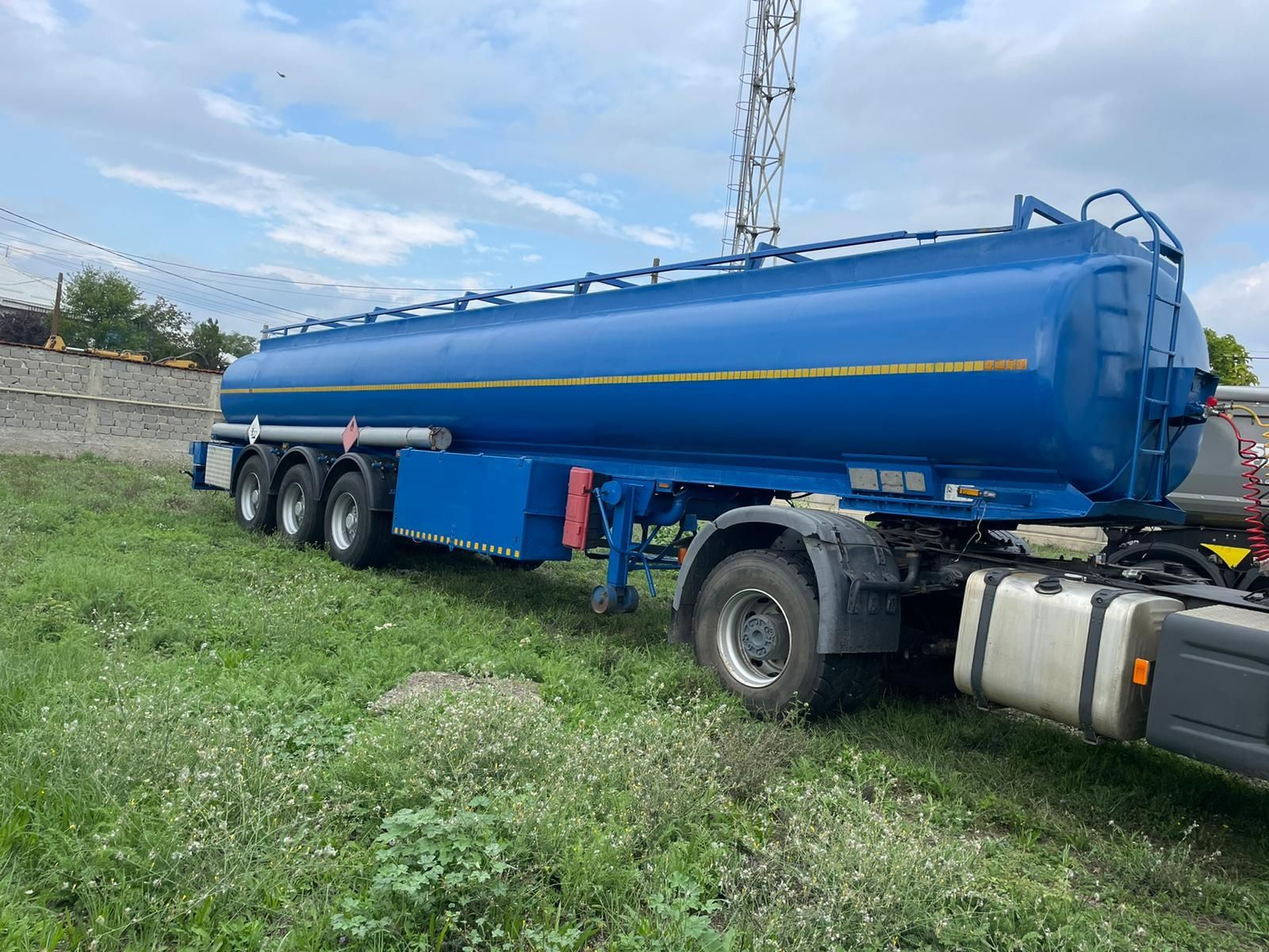 Semiremorca cisterna 30000l Automecanica