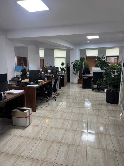 De inchiriat Spatiu comercial/birouri etaj 1- zona Piata Ovidiu