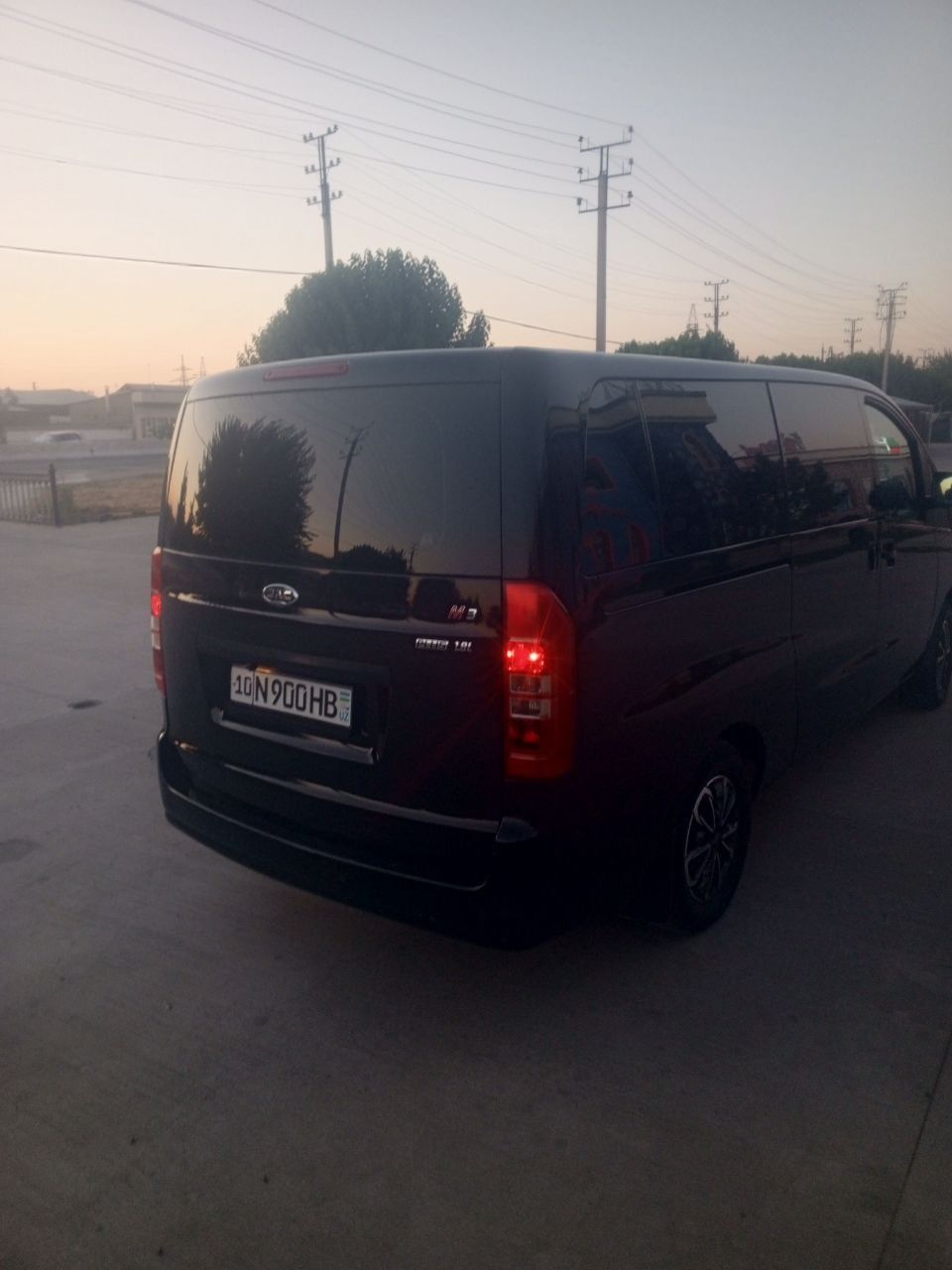 Jac M3 sotiladi.