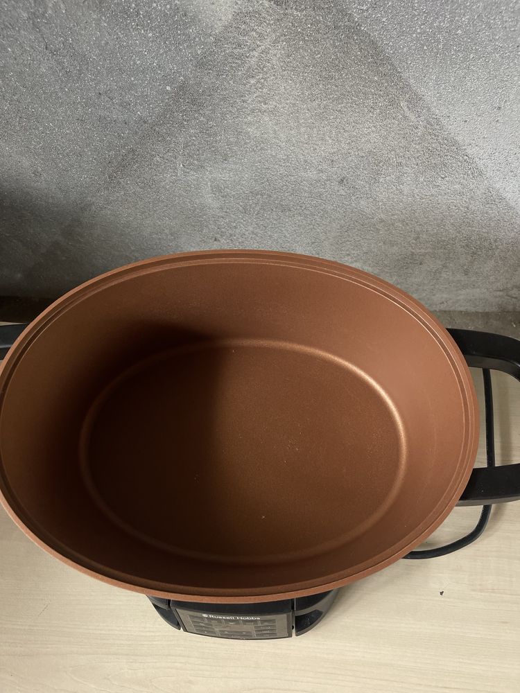 Електрическа тенджера - мултикукър Russell Hobbs