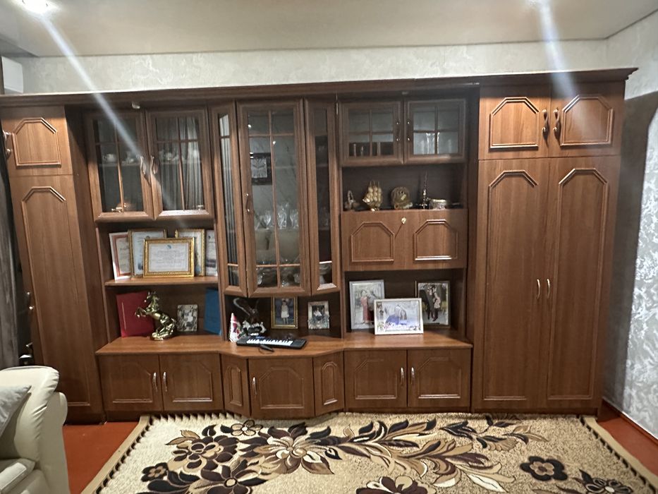 Продаю стенку для зала