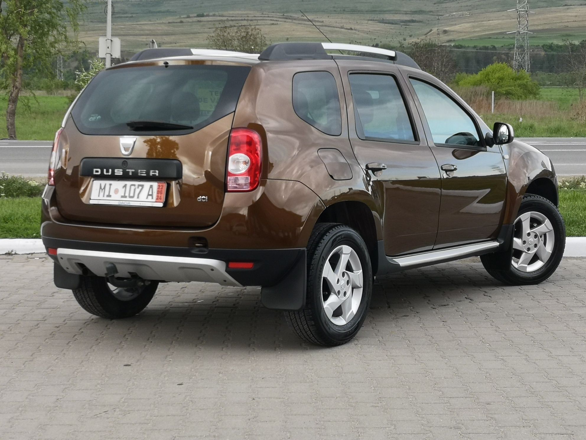 ~ Dacia Duster ~ Prestige ~ An 2011 ~ 4x2 ~ 1.5 DCI ~ 109 CP ~

~ 1.5