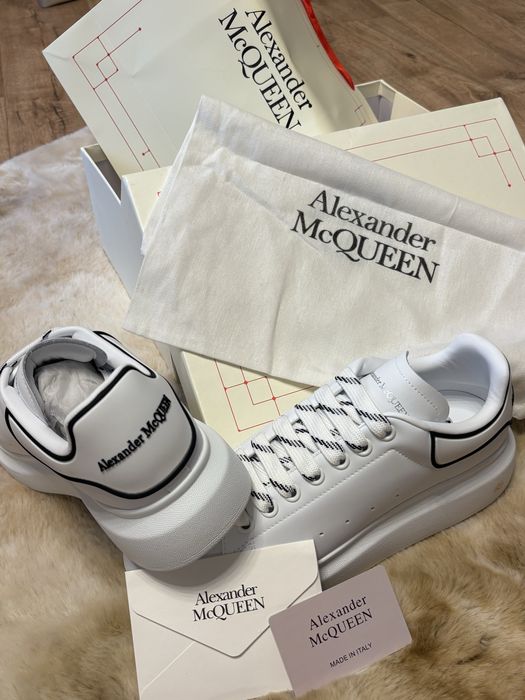 adidasi Alexander McQueen