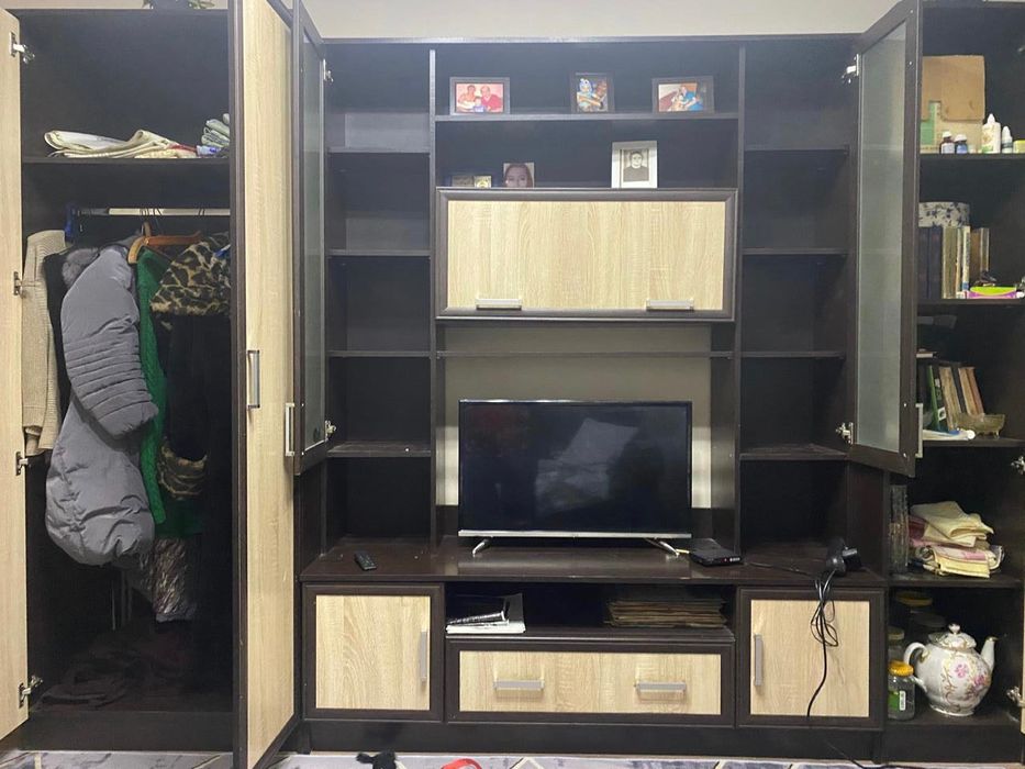 Стенка б/у в отличном состоянии