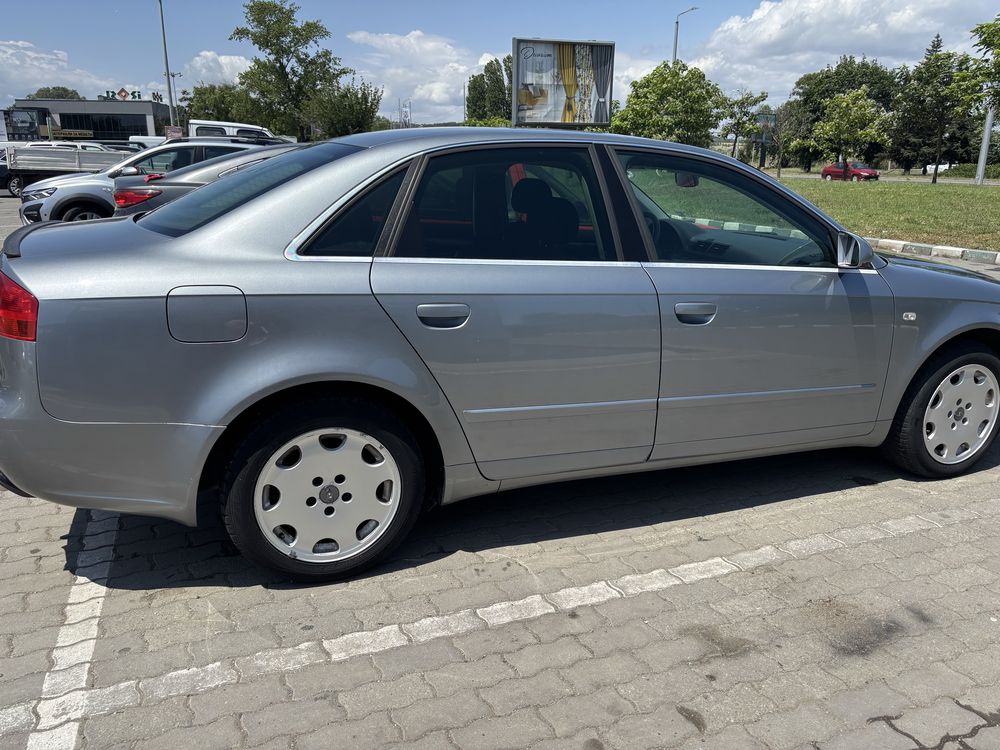 Audi A4  2.0  TDI  седан