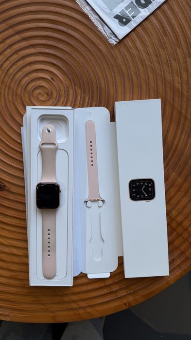 Apple Watch SE 44 MM