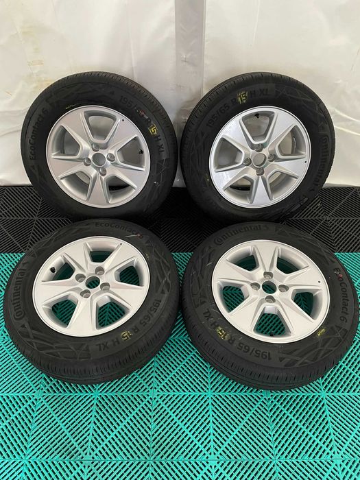 Jante noi cu anvelope noi vara 195 65 R15 Logan Sandero Dokker Clio