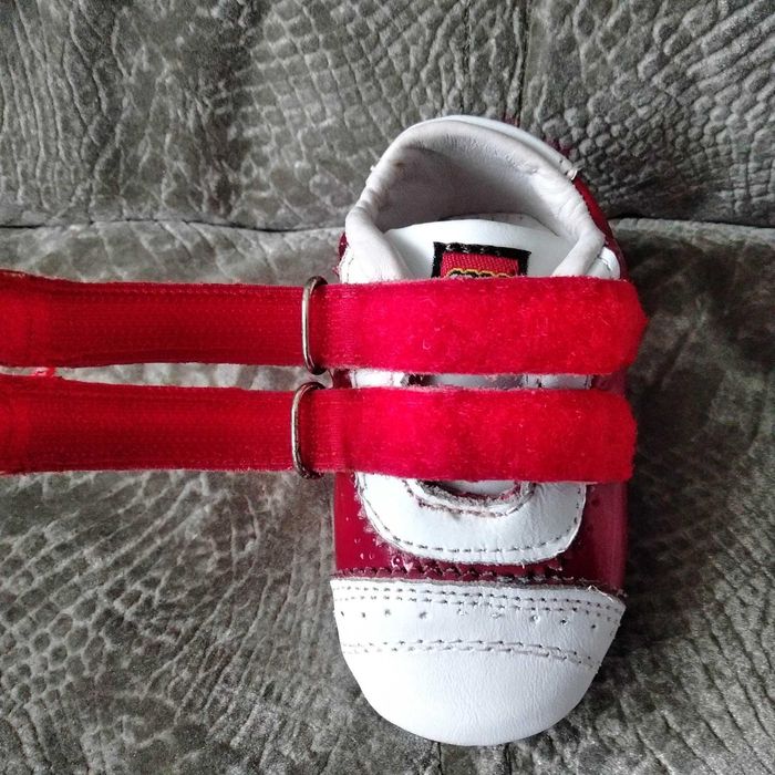 Розови пантофки и буйки LEGO бяло и червено