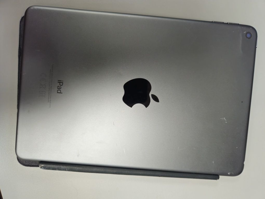 iPad Mini Model A2133