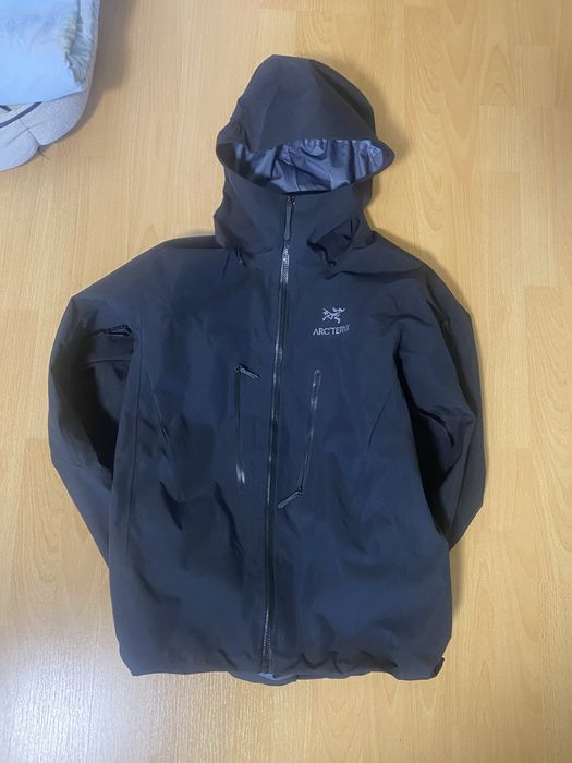 Geaca Arc'teryx alpha sv 7 marimea S