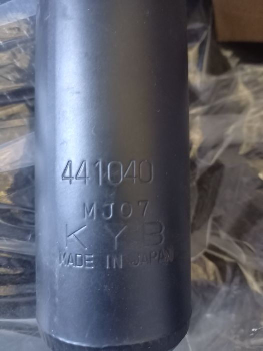 Продаю запчасти  (оригинал) на ауди а6 с4