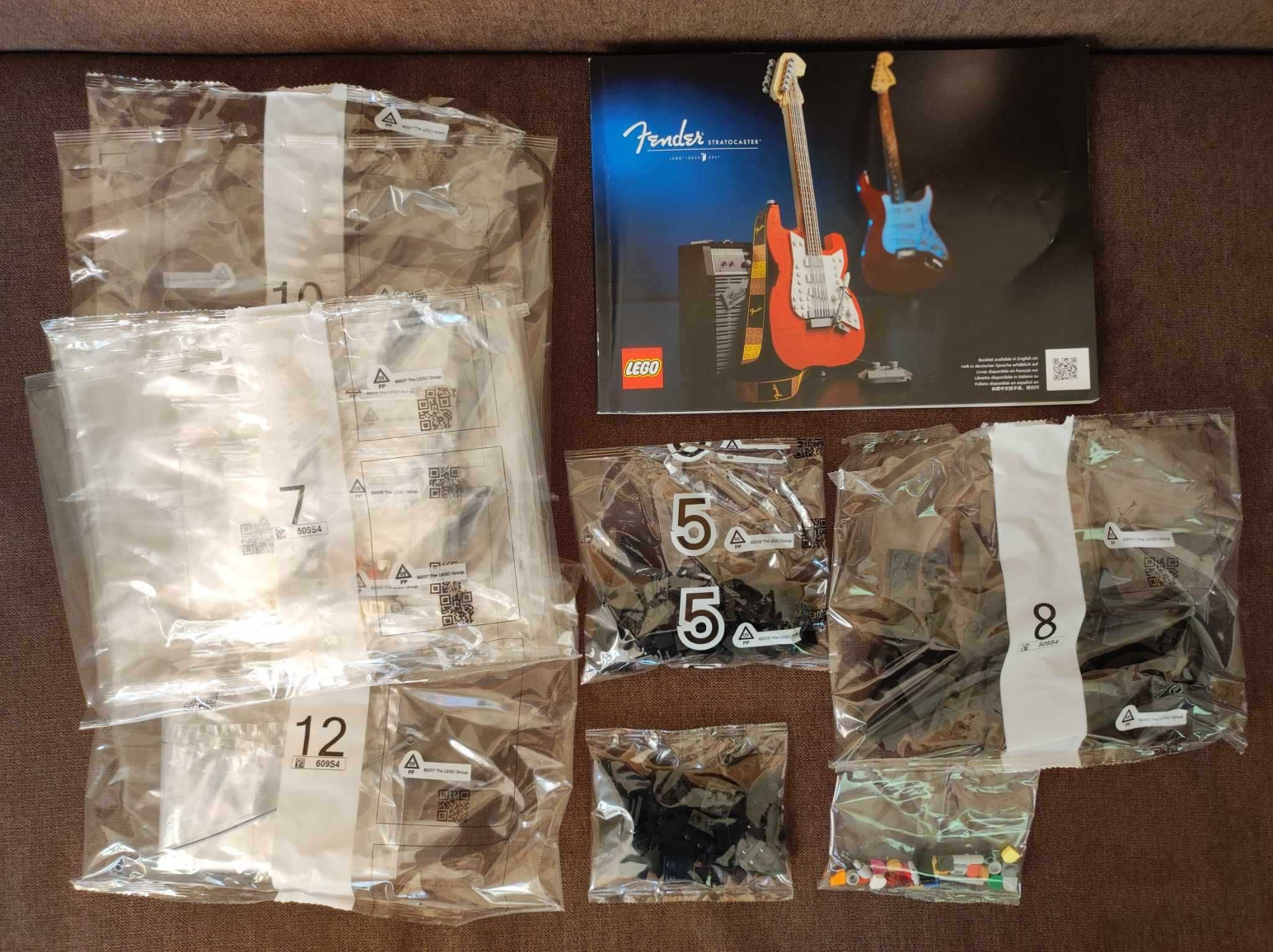 Конструктор LEGO Ideas - Китара Fender Stratocaster