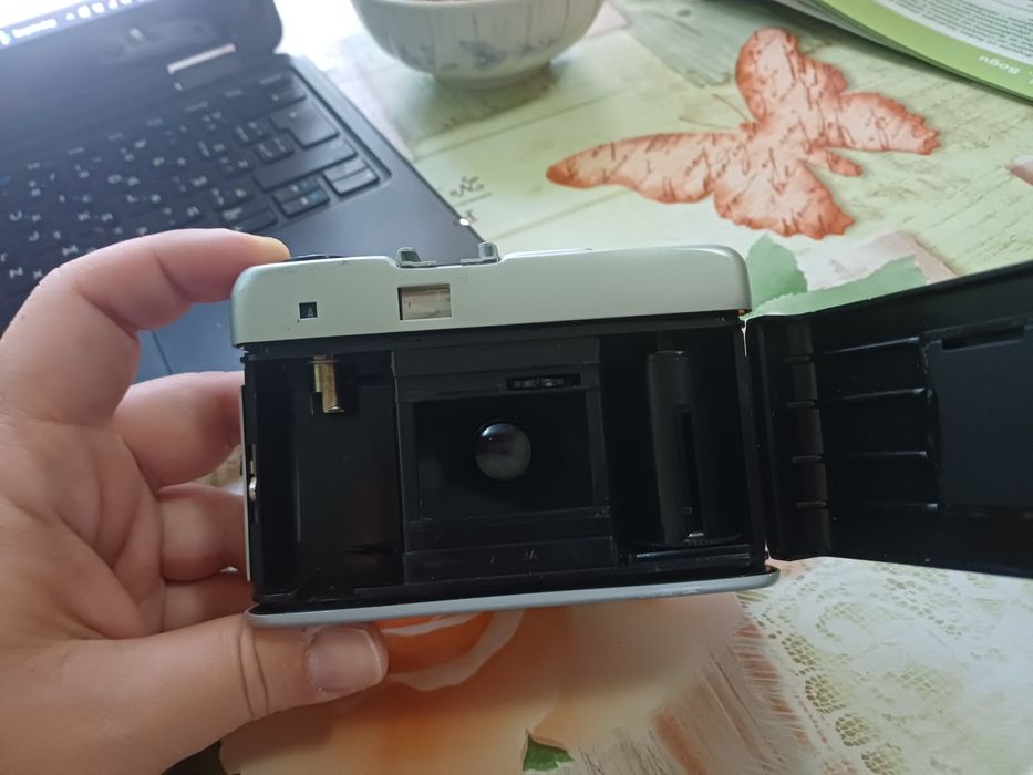 Продавам фотоапарат Beirette Priomat, Meritar 2.9/45