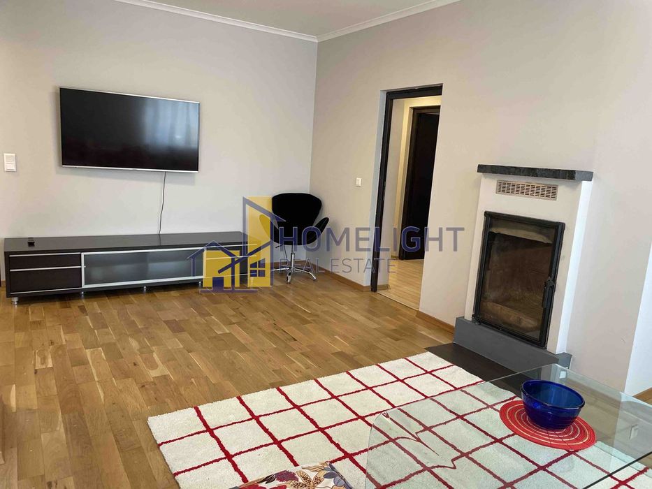 Дава се под наем Четиристаен апартамент в София, Център - 145 кв.м за 1200 € - Снимка #1