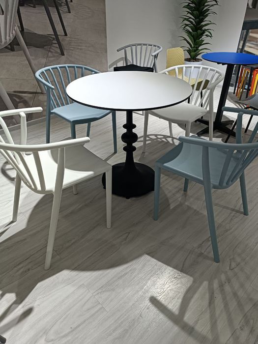 Столы и стуля от производителя.