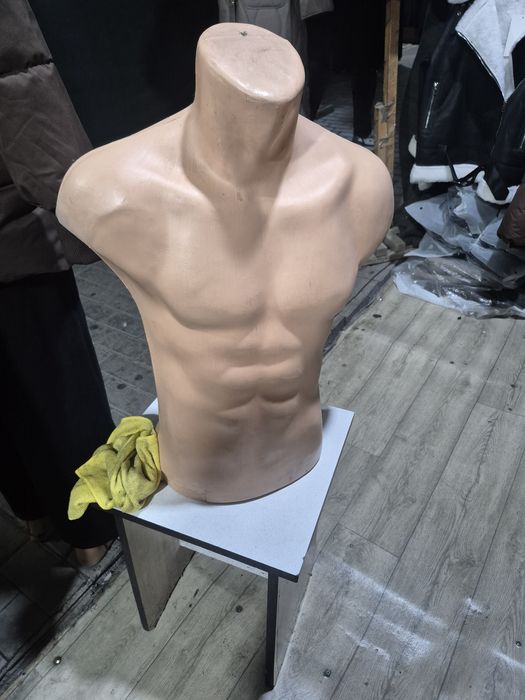 Маникен мужской много количеству