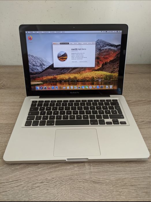 Macbook pro 2011 proc i5 ssd 128 pret 500 ron
