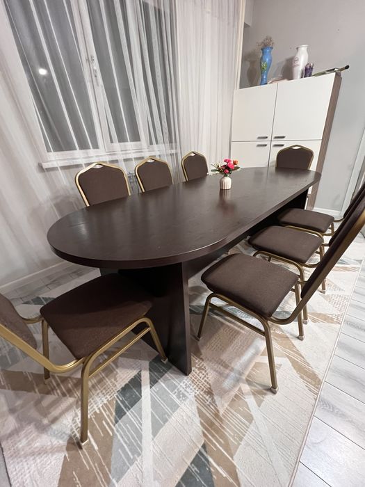 Стол и стулья для дома и офиса