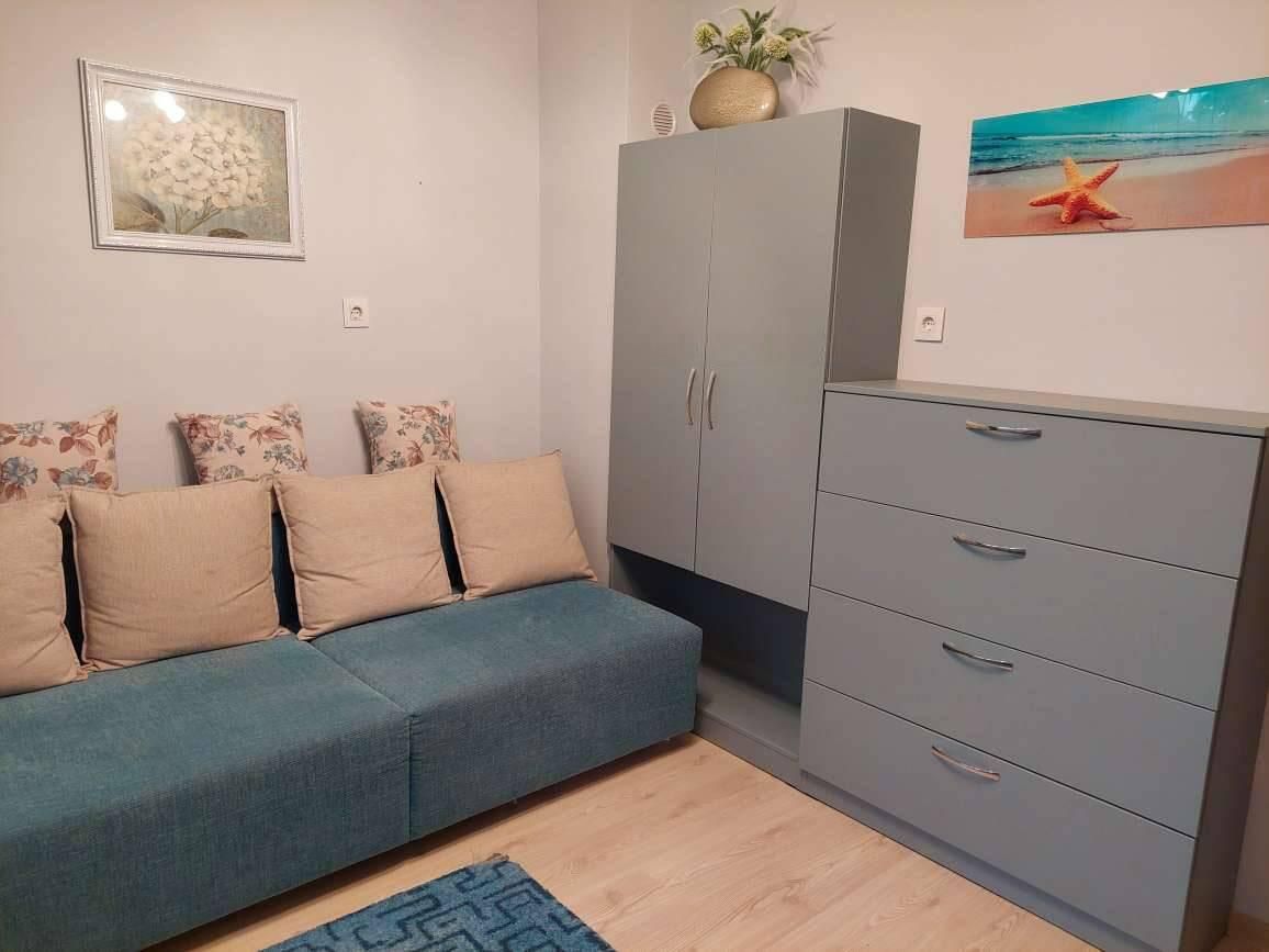 Дава се под наем Тристаен апартамент в Бургас, Лазур - 80 кв.м за 586.5 € - Снимка #4