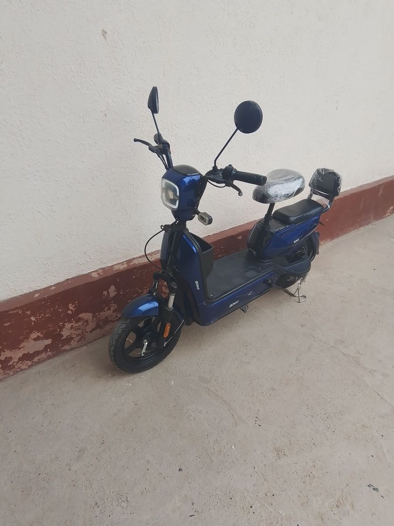 Skuter sotiladi Chontak