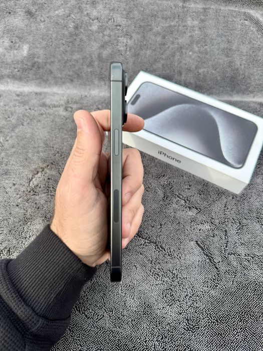 Iphone 15 Pro Max / Black / SUA / eSIM