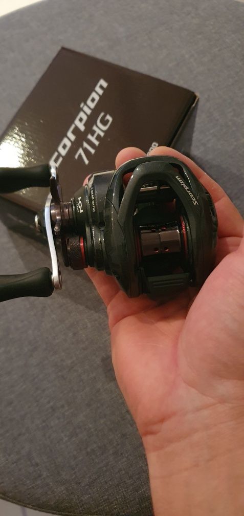 Mulineta casting Shimano Scorpion 71HG