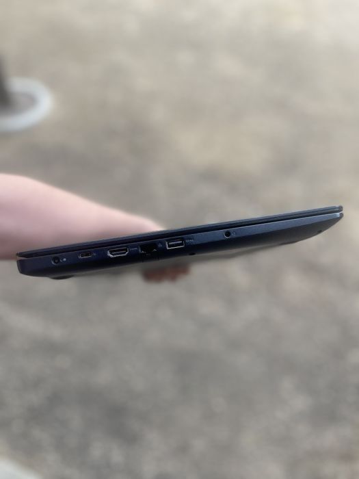 Dell Latitude 5500 Ноутбук