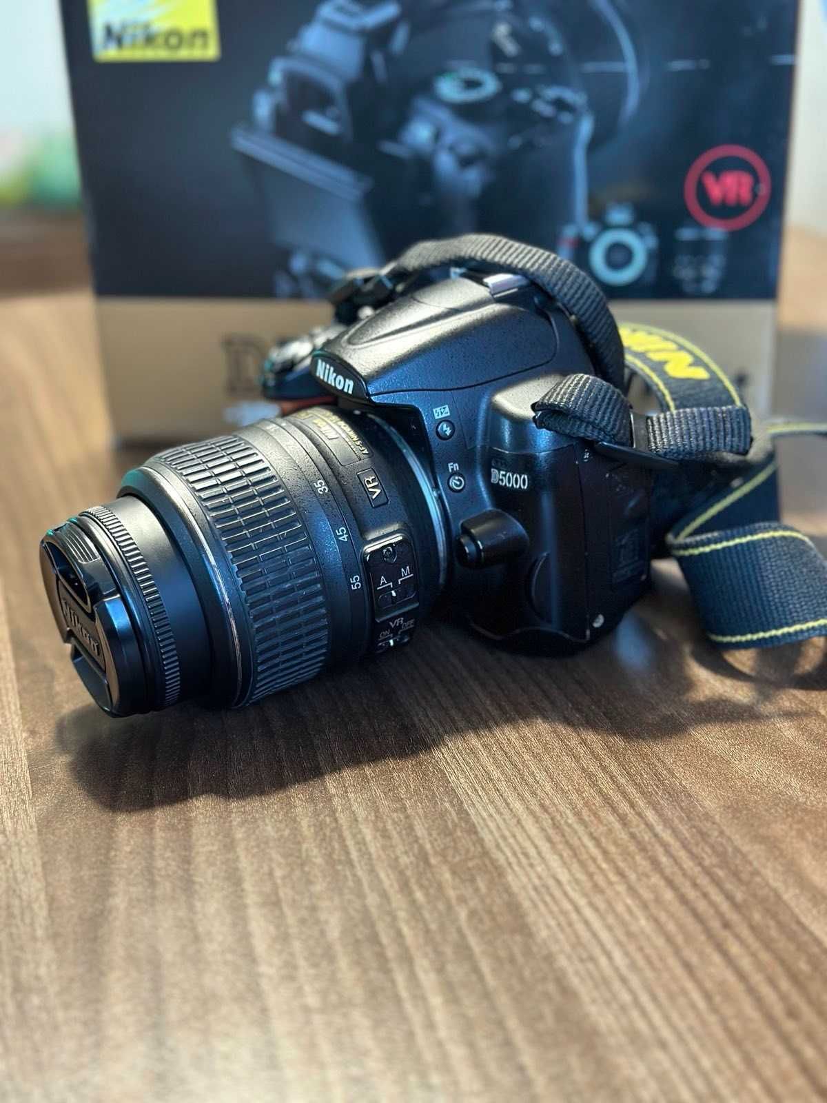 Фотоапарат Nikon D5000 с обектив 18-55 VR KIT