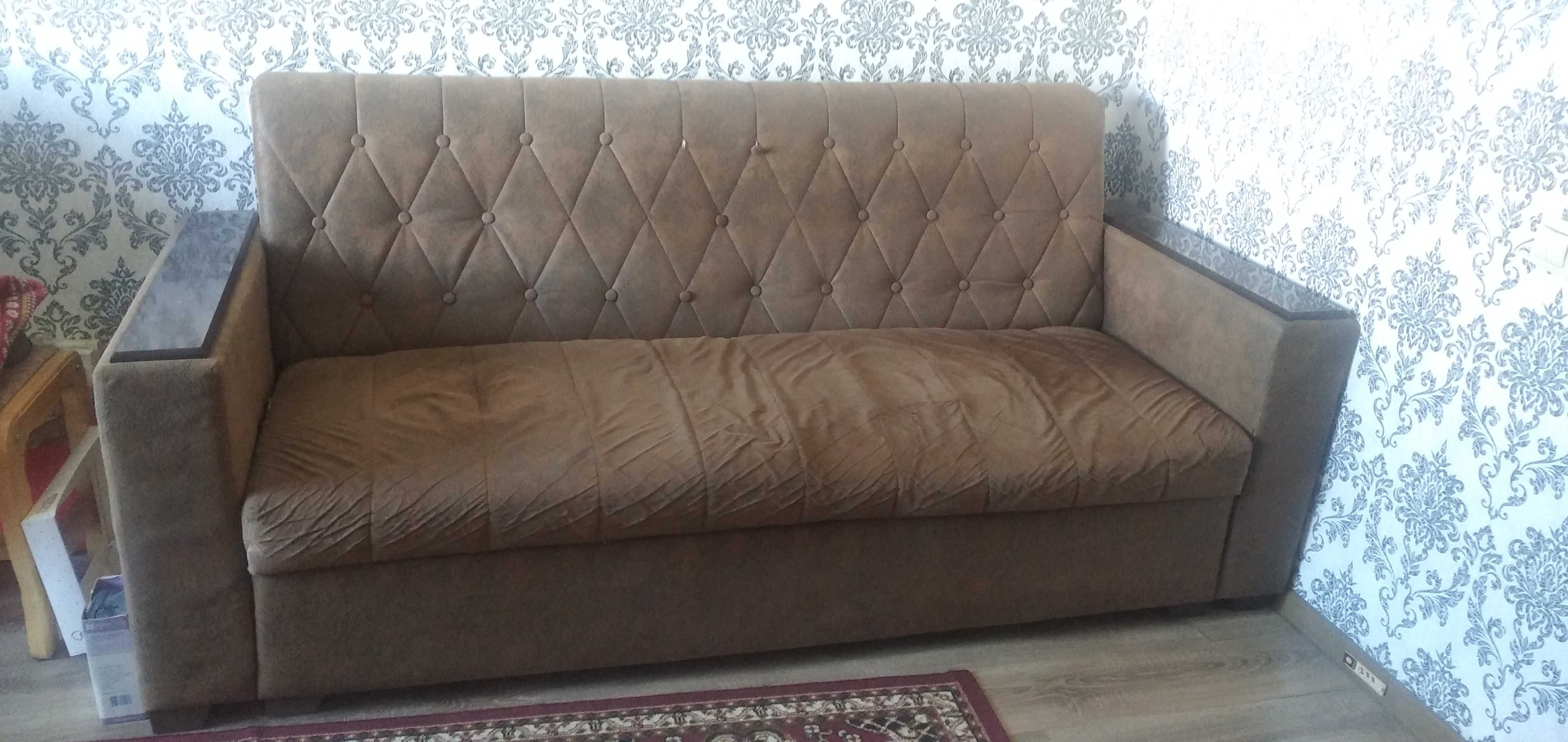 Продается диван б/у