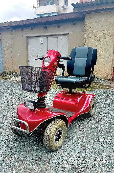 Scuter Carut electric pentru persoane cu dizabilități handicap