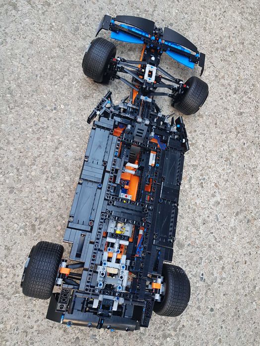 LEGO Technic McLaren Formula One Race Car 42141