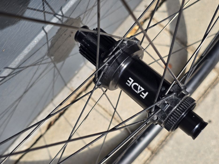 Vând roți pe 29" Newmen