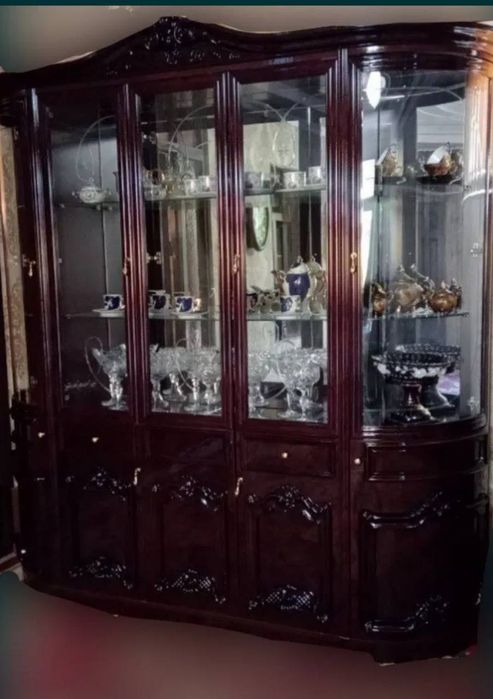 Продаётся новый Итальянский мебель.  Евро стиль