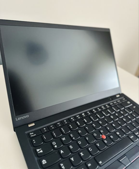 Laptop Lenovo X1 Carbon Gen 5, i7-6600U, 8GB, SSD 256 - STARE BUNA