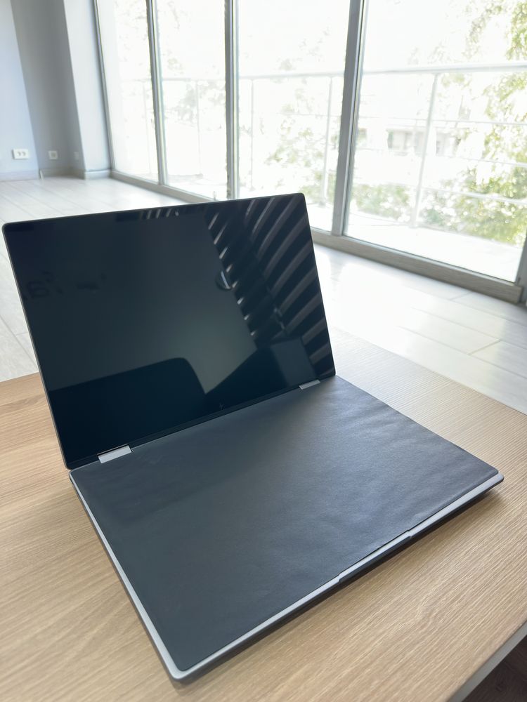 HP Envy x360 2-in-1 Laptop (модель 16-ad0013dx)