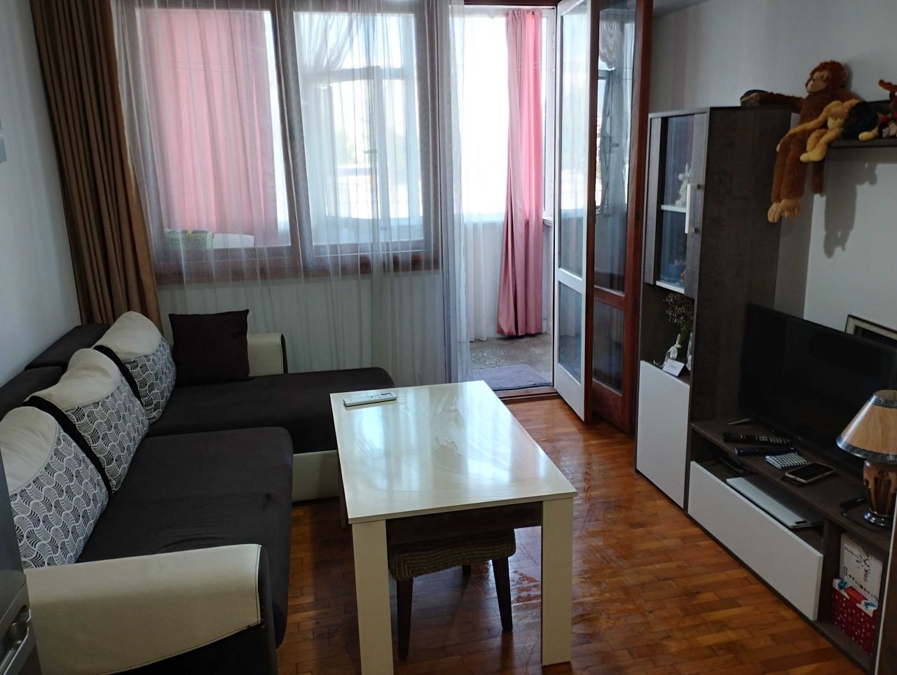 Продава се Двустаен апартамент в Варна, Лятно кино Тракия - 49 кв.м за 2511 €/кв.м - Снимка #1