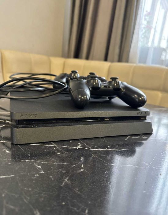 PlayStation 4 Slim 1 TB