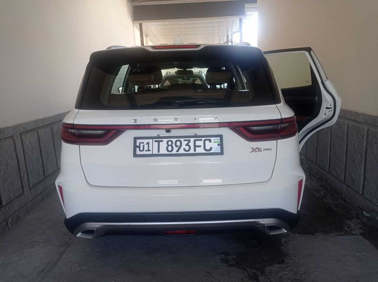 Geely X6 PRO Сотилади