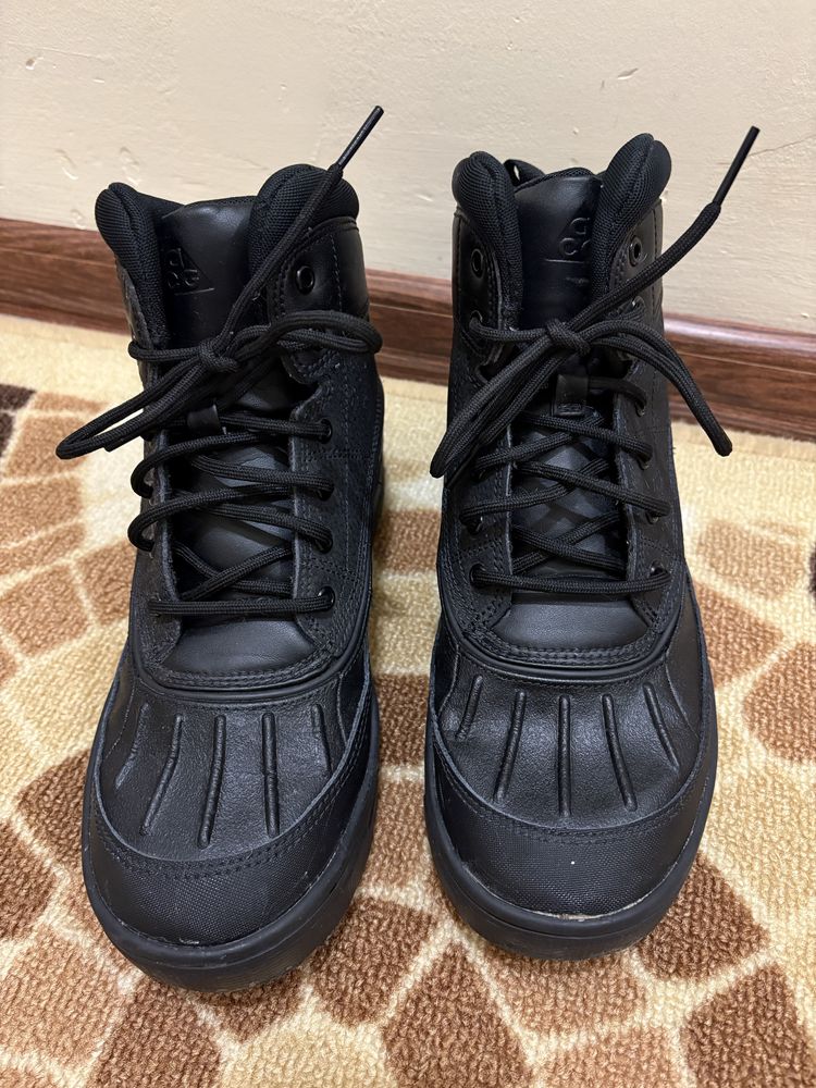 Дамски зимни кецове Nike